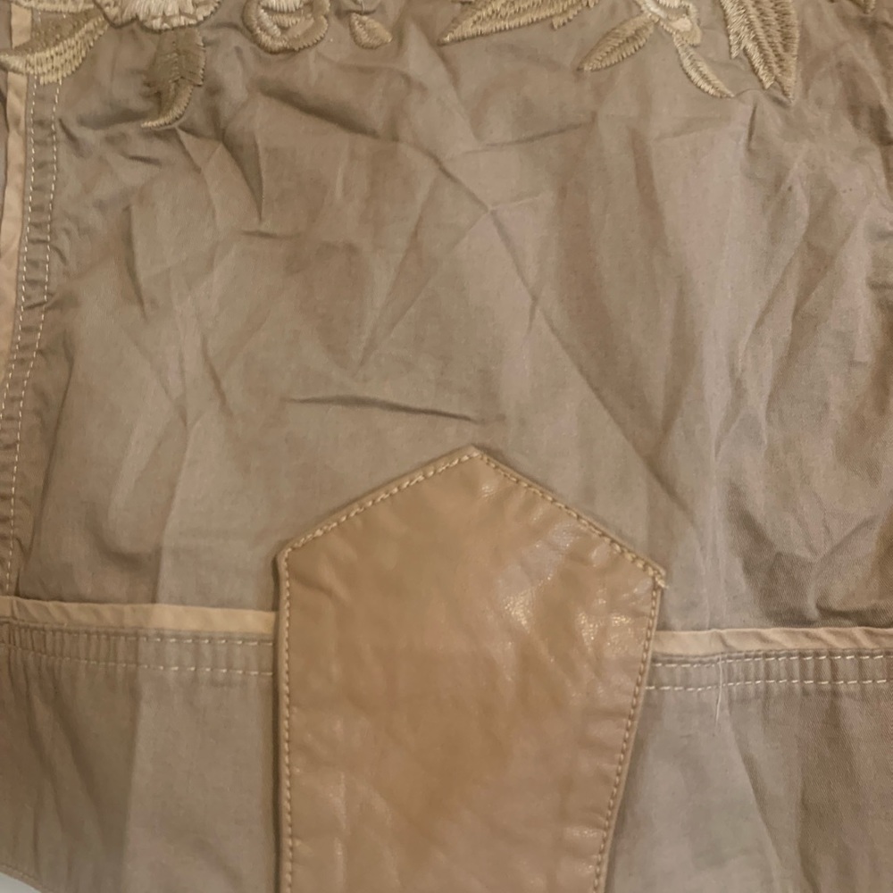 COPY - Jacket - Picture 3 of 5